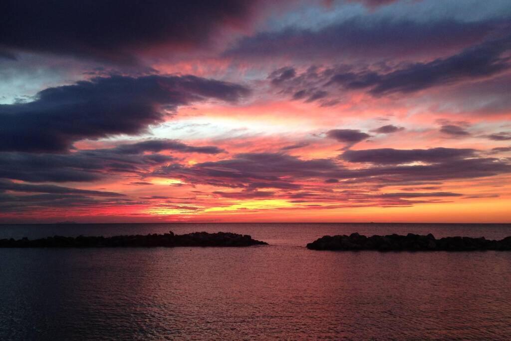 Bilocale Fronte Mare Daire Marina Di Pisa Dış mekan fotoğraf